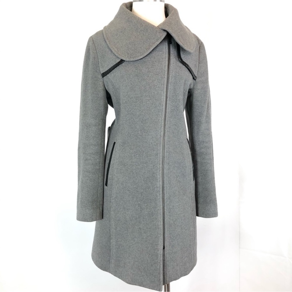 SAKS Fifth Avenue Black Label wool coat, size 2